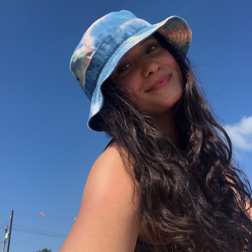 💙💚💛TIE DYE BUCKET HAT💛💚💙